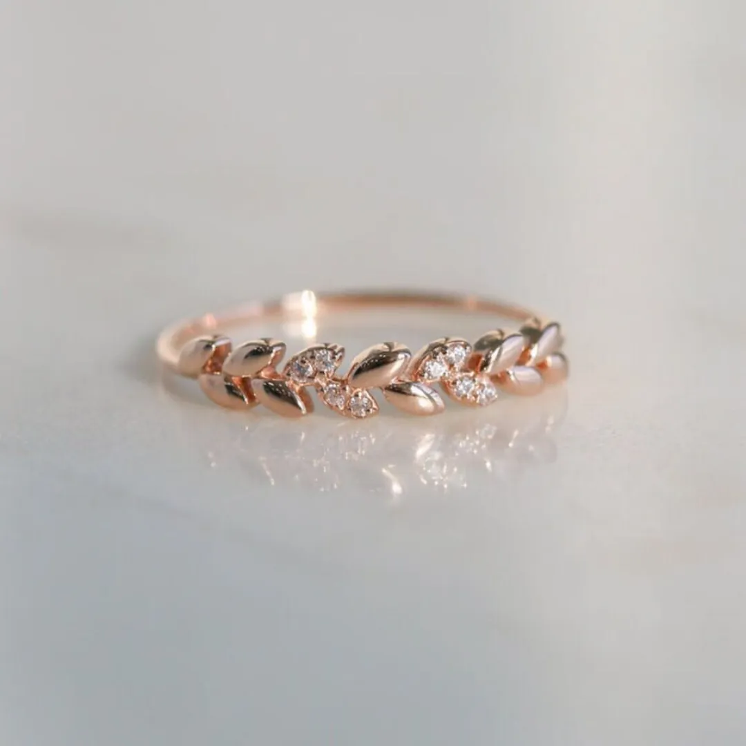 /public/photos/live/Cluster Moissanite Gold Leaf Engagement Ring 709 (2).webp